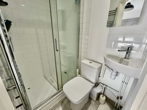 Photo 20- click for photo gallery